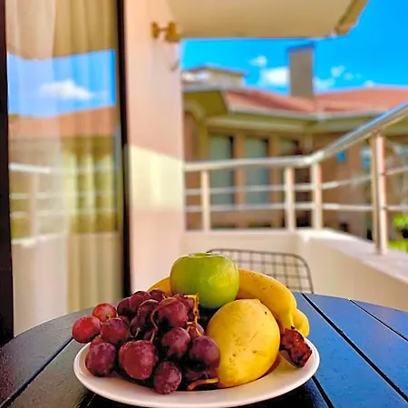 Hotel Mates Port