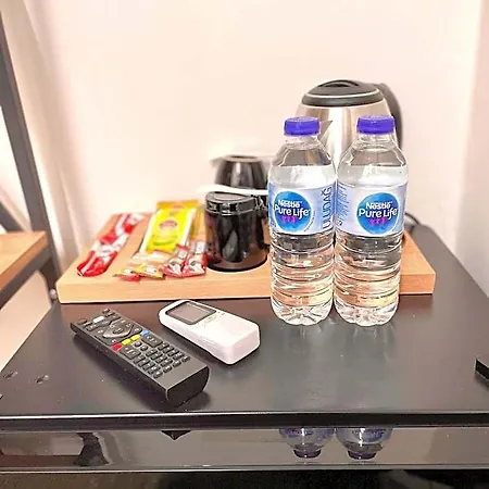 Hotel Mates Port 2*
